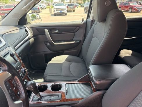 Used 2013 Chevrolet Traverse LT image 25