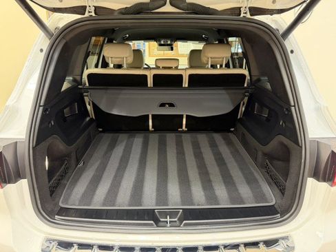 Used 2025 Mercedes-Benz GLB 250 image 27