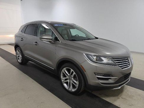 Used 2017 Lincoln MKC Reserve w/ Lincoln MKC Climate Package image 3