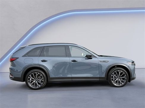 New 2025 MAZDA CX-70 Plug-In Hybrid w/ Premium Plus image 4