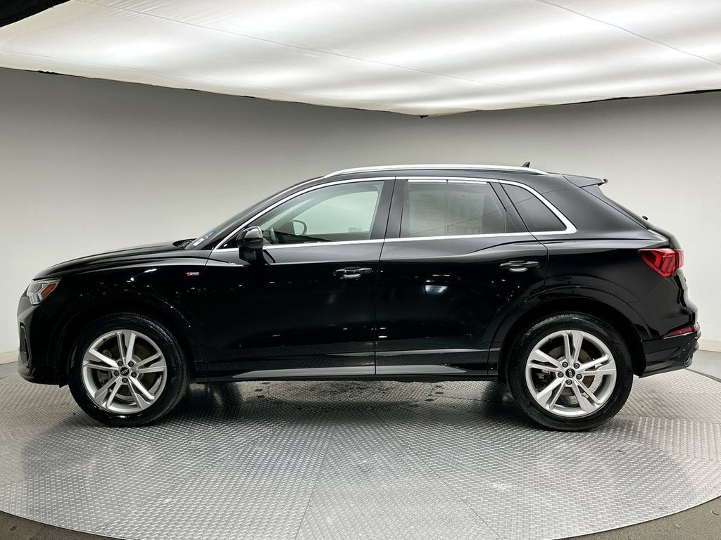 Used 2021 Audi Q3 2.0T Premium Plus w/ Premium Plus Package AWD/4WD image 10