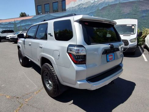 Used 2021 Toyota 4Runner TRD Off-Road Premium w/ Moonroof Package image 3