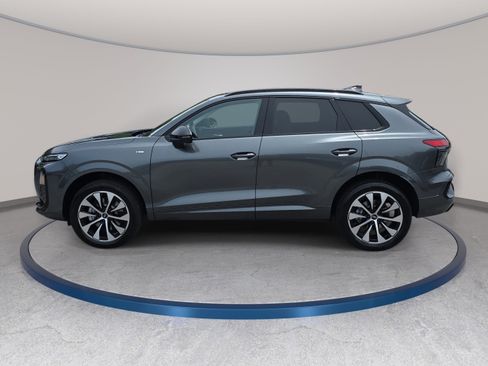 New 2026 Audi Q3 quattro 2.0T AWD/4WD image 8