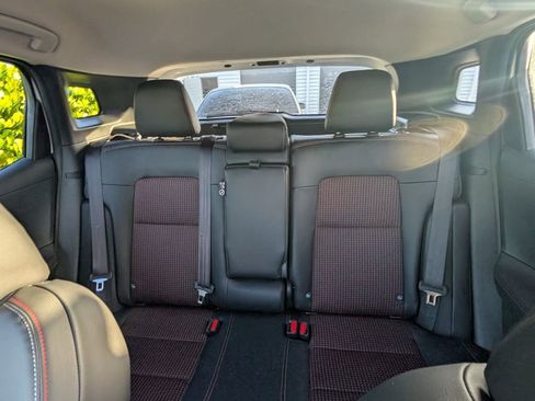 New 2025 Nissan Kicks SR image 10