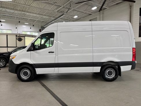 New 2026 Mercedes-Benz Sprinter 2500 image 2