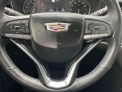 Certified 2025 Cadillac XT6 Premium Luxury AWD/4WD image 10