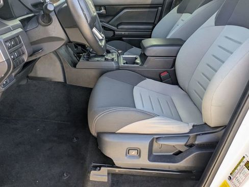 Used 2024 Toyota Tacoma TRD Sport image 15