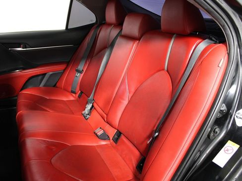 Used 2018 Toyota Camry XSE w/ Driver Assist Package FWD image 26