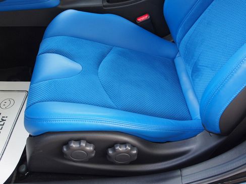 Used 2024 Nissan Z Performance w/ Floor Mat Package RWD image 18