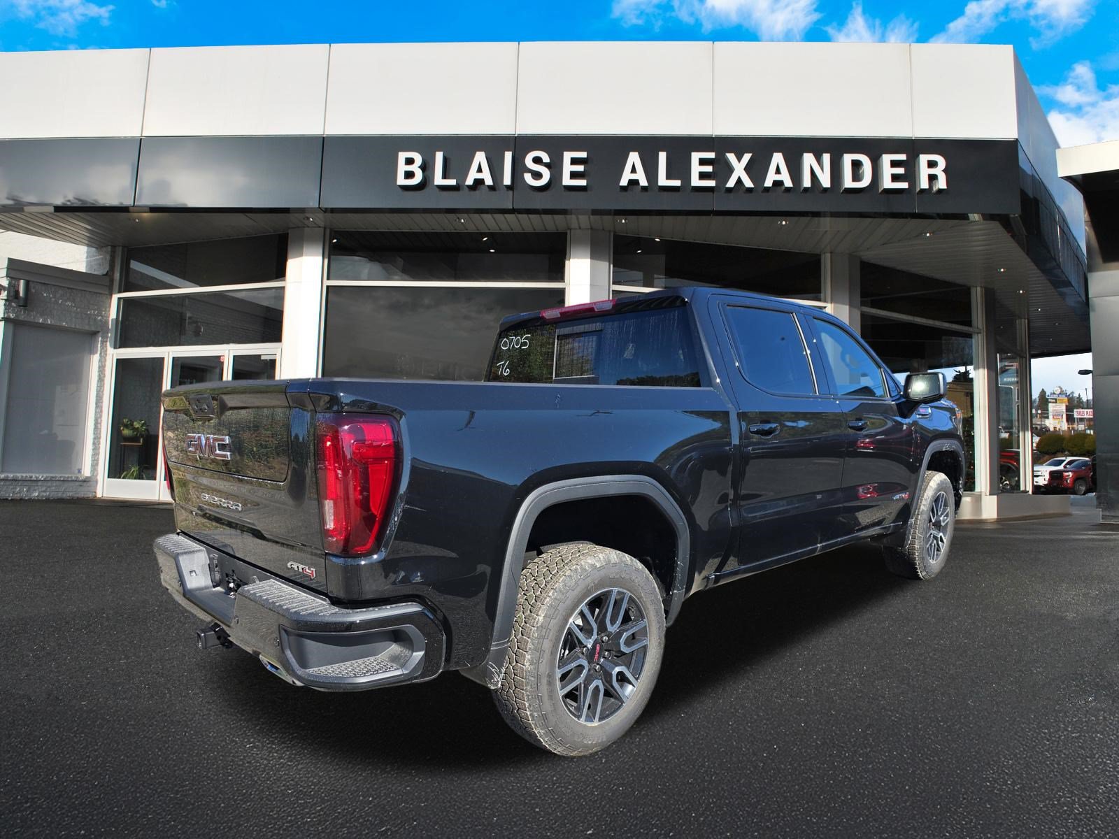 New 2026 GMC Sierra 1500 AT4 w/ LPO, Black Badging Package AWD/4WD image 2