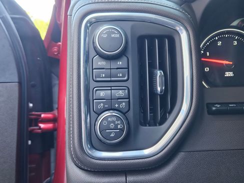 Used 2022 Chevrolet Silverado 2500 LTZ w/ LTZ Premium Package AWD/4WD image 19