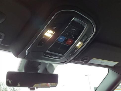 New 2024 Jeep Grand Cherokee Trailhawk w/ Luxury Tech Group III image 18