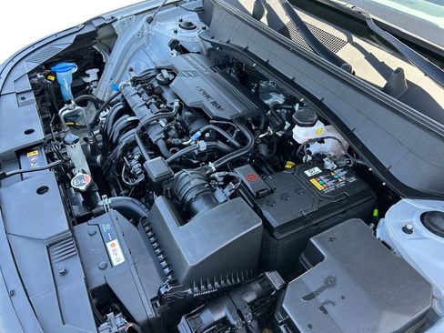 Used 2025 Hyundai Kona SEL AWD/4WD image 30