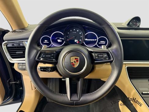 Used 2023 Porsche Panamera 4 Platinum Edition AWD/4WD image 12
