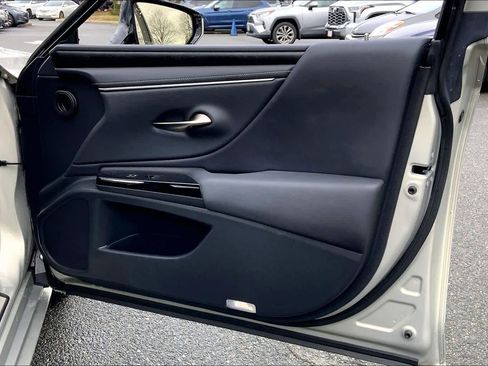 Certified 2024 Lexus ES 350 w/ Premium Package image 22