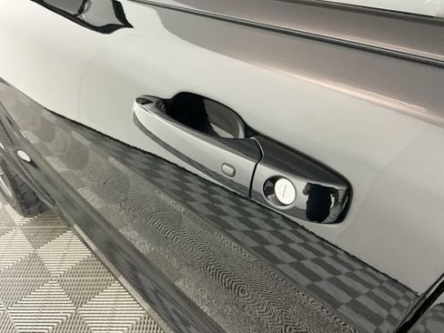 Used 2017 Jeep Grand Cherokee SRT AWD/4WD image 11