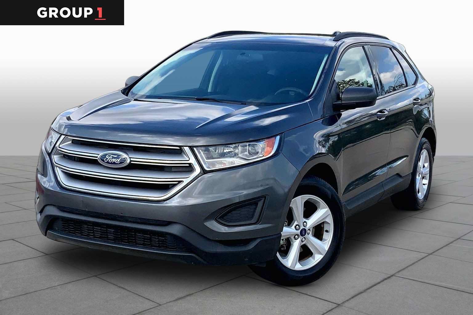 Used 2018 Ford Edge SE FWD image 1