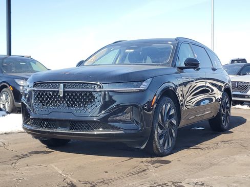 New 2026 Lincoln Nautilus Reserve image 2