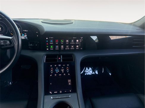 Used 2020 Porsche Taycan 4S image 11