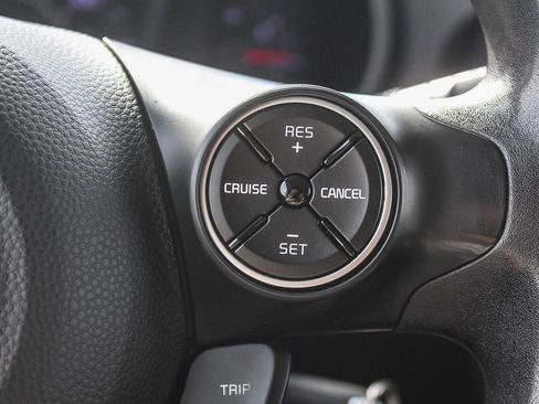 Used 2016 Kia Soul + image 24