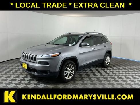 Used 2018 Jeep Cherokee Latitude AWD/4WD image 1