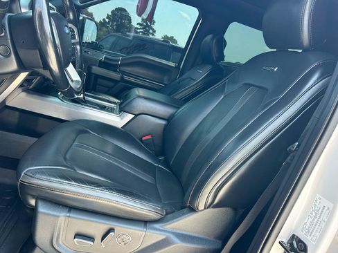 Used 2019 Ford F150 Platinum w/ Equipment Group 701A Luxury AWD/4WD image 6