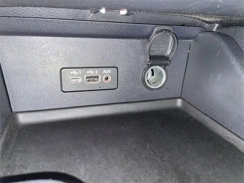 Used 2023 Nissan Sentra SV image 24