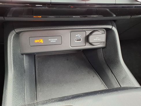 Used 2023 Honda Civic Sport image 8