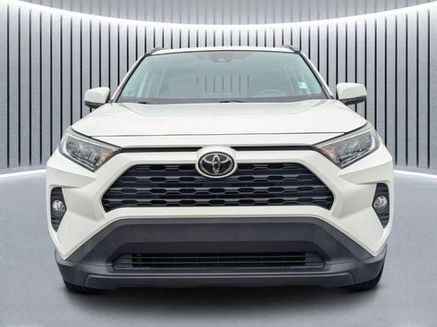 Used 2019 Toyota RAV4 XLE Premium image 8
