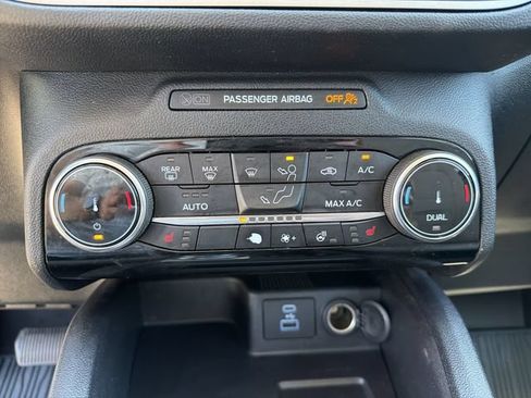 Used 2022 Ford Escape SE w/ Convenience Package FWD image 21