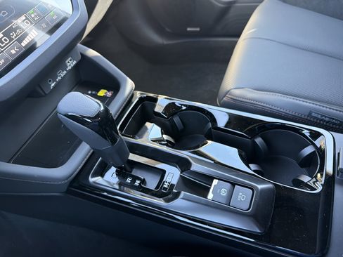 New 2026 Subaru Forester Touring AWD/4WD image 22