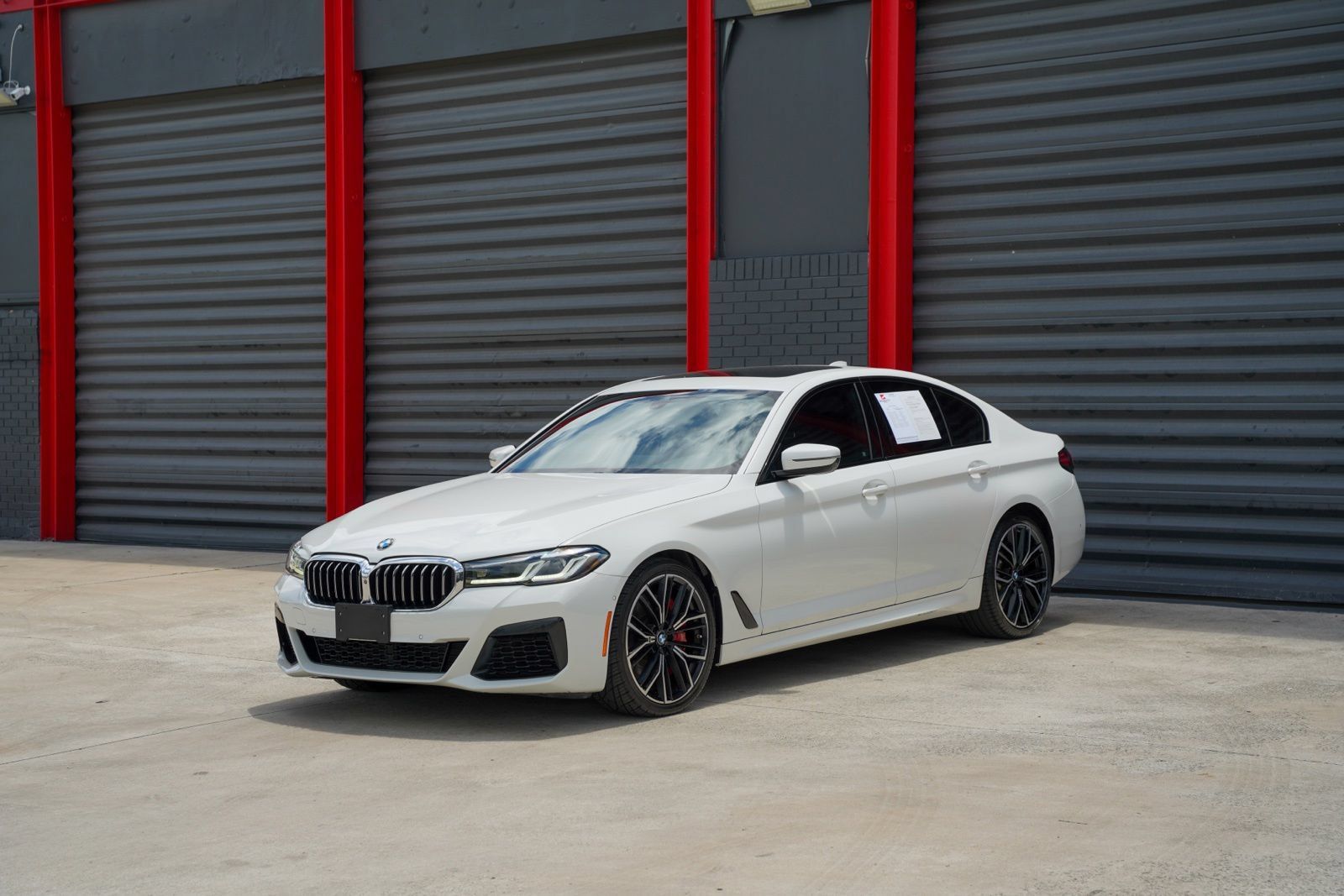 Used 2021 BMW 540i w/ M Sport Package RWD image 1