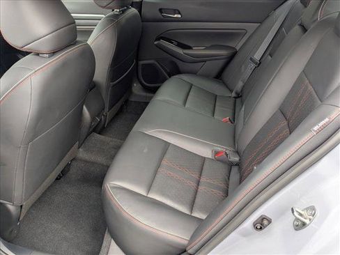 Used 2023 Nissan Altima 2.5 SR w/ SR Premium Package image 19