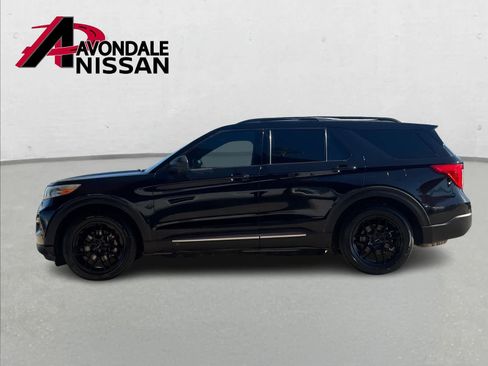 Used 2020 Ford Explorer XLT w/ Equipment Group 202A image 3