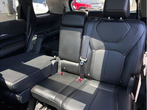 Used 2025 INFINITI QX60 Luxe FWD image 9