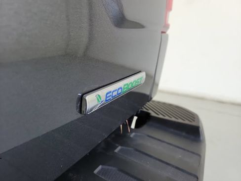 Used 2018 Ford F150 XLT w/ Equipment Group 302A Luxury RWD image 8
