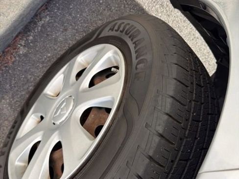 Used 2014 Mitsubishi Outlander ES FWD image 14