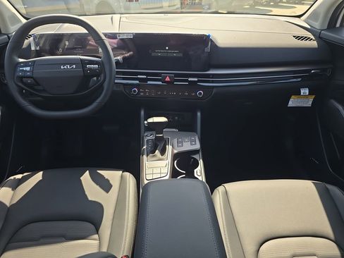 New 2026 Kia Sportage SX image 13