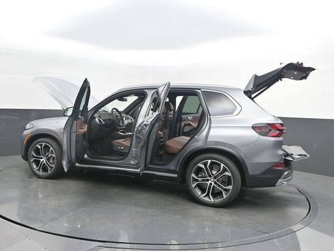 New 2026 BMW X5 xDrive50e AWD/4WD image 51
