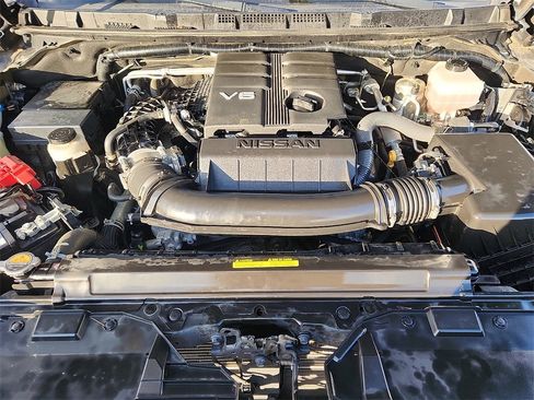 Used 2022 Nissan Frontier SV image 27