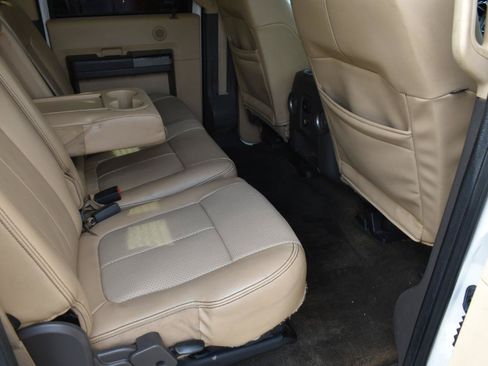 Used 2016 Ford F350 Lariat w/ Lariat Interior Package AWD/4WD image 27
