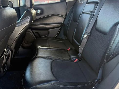 Used 2018 Jeep Compass Latitude w/ Popular Equipment Group image 16