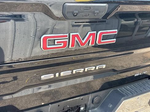 Used 2025 GMC Sierra 1500 SLT AWD/4WD image 20