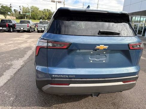 Used 2026 Chevrolet Equinox LT AWD/4WD image 24