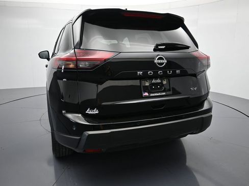 Certified 2024 Nissan Rogue SV FWD image 22