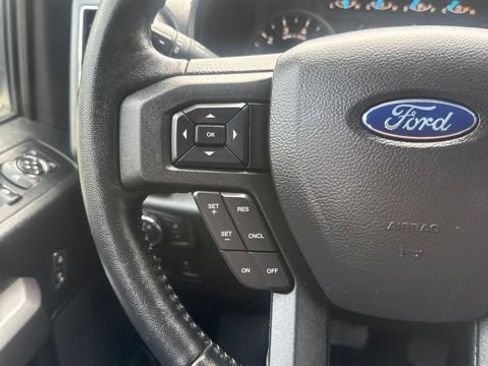 Used 2020 Ford F150 XLT w/ Equipment Group 302A Luxury AWD/4WD image 24