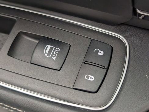 Used 2024 RAM 2500 Rebel w/ Safety Group AWD/4WD image 36