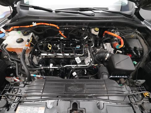 Used 2022 Ford Escape SE w/ Convenience Package AWD/4WD image 3