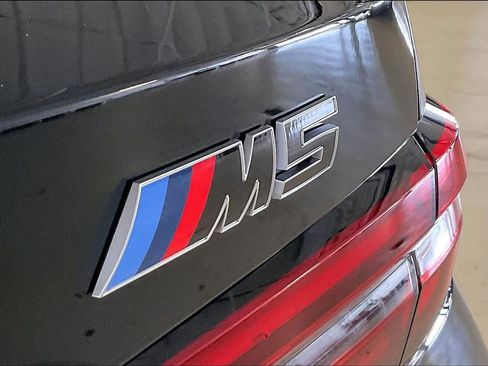 New 2027 BMW M5 Touring AWD/4WD image 15