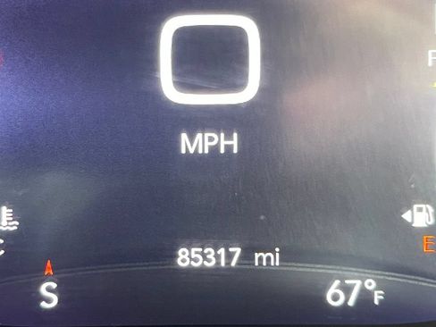 Used 2020 Chrysler Pacifica Touring-L Plus FWD image 15